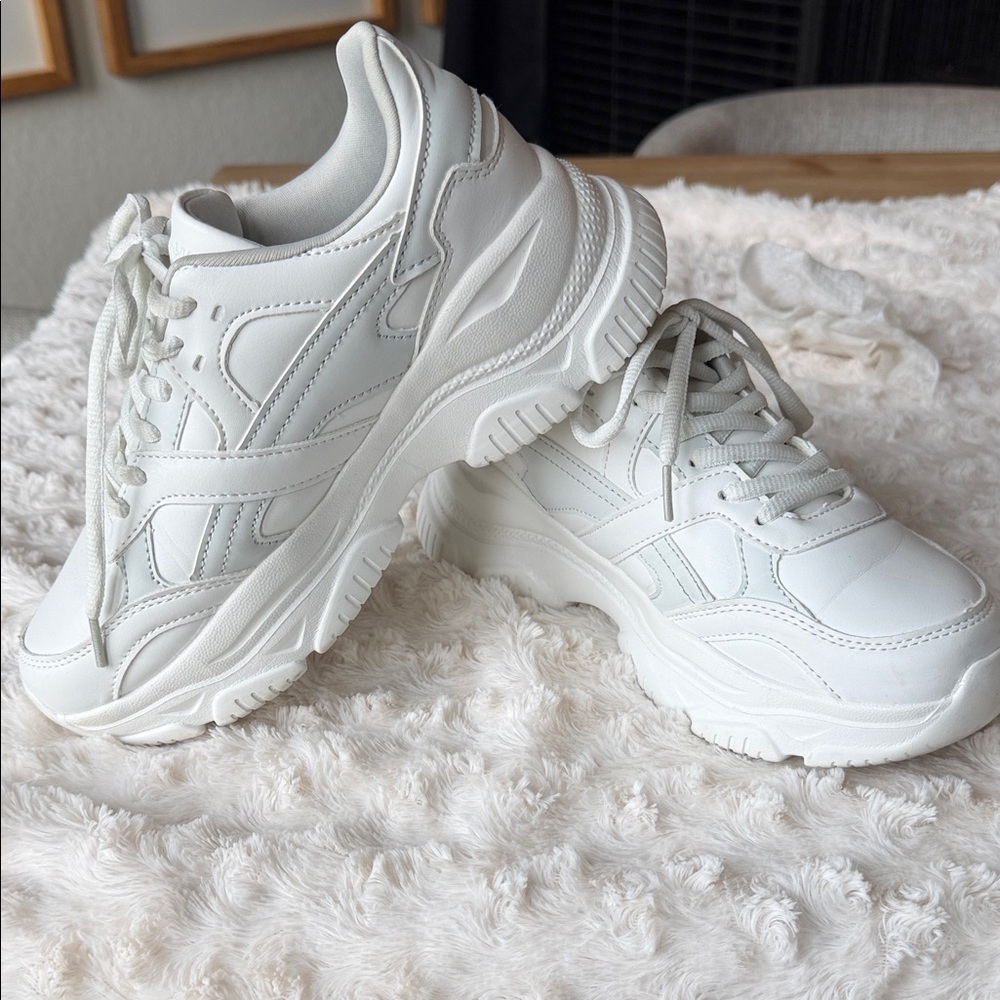 🛍️COLOMBIAN SNEAKERS🛍️ BULKY LIGHTWEIGHT SNEAKERS FROM CALZATODO size 36/6